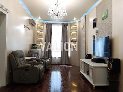 квартира за адресою Дегтярна вул., 8