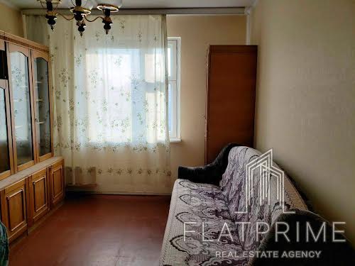 квартира за адресою Анни Ахматової вул., 25
