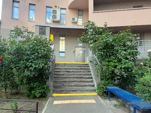квартира за адресою Митрополита Андрея Шептицького вул. (Анатолія Луначарського), 10