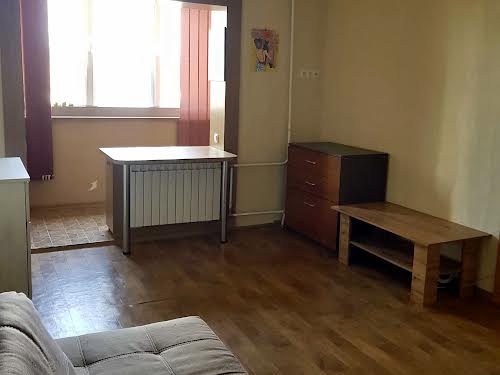 квартира за адресою Райдужна вул., 4
