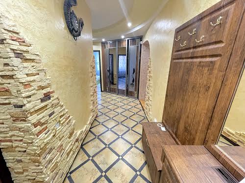 квартира за адресою Курбаса, 7