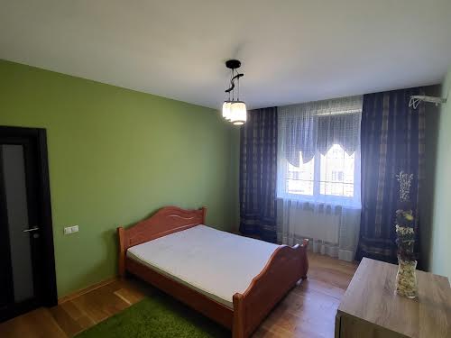 квартира по адресу Князя Святослава пл., 5