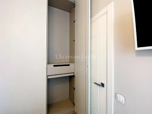 квартира за адресою Джона Маккейна вул. (Івана Кудрі), 7