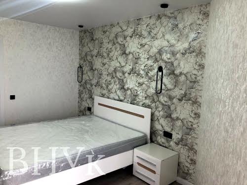 квартира за адресою Білогірська вул., 13