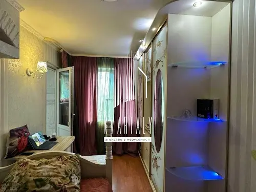 квартира за адресою Прирічна вул., 5