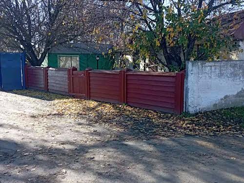 комерційна за адресою вул.Дзержинського, 64
