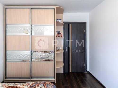 квартира за адресою Крайня, 1