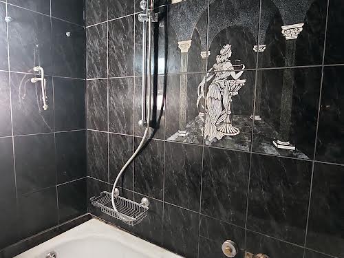 квартира за адресою Леся Сердюка вул. (Командарма Корка), 20