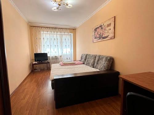 квартира за адресою Студентська вул., 8