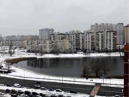 квартира по адресу Ревуцкого ул., 11а