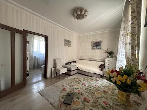 будинок за адресою Мостобудівельників вул., 1Б