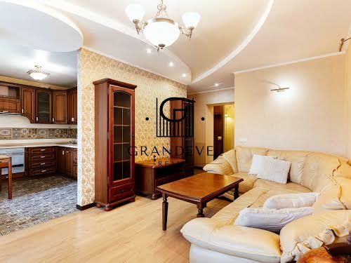квартира за адресою Лобановського, 28