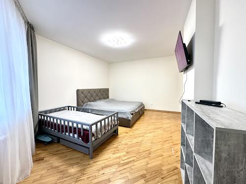 квартира за адресою Паркова вул., 18в