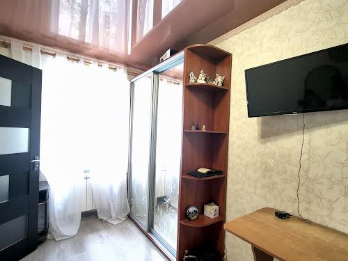 квартира за адресою Демократична вул., 64