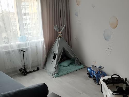 квартира за адресою Будівельників бульв., 28