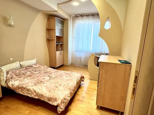 квартира за адресою Івана Франка вул., 55