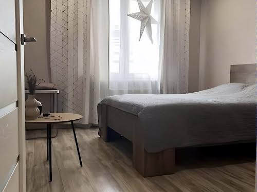 квартира за адресою Софії Русової вул., 3