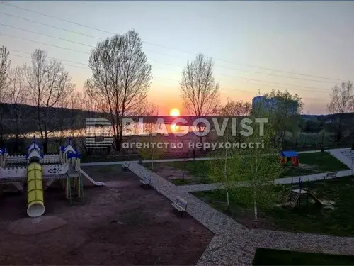 квартира за адресою Миколи Ушакова вул., 1-Б