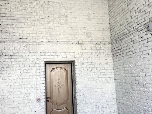 комерційна за адресою Леся Українка, 34