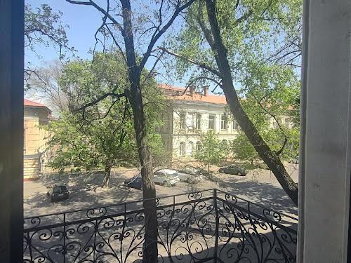 кімната за адресою Пастера вул., 18