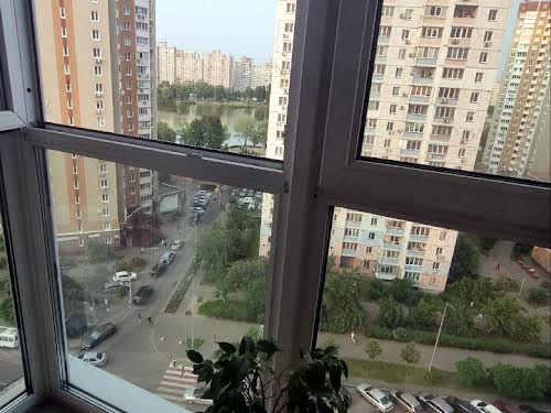 квартира по адресу Драгоманова ул., 2