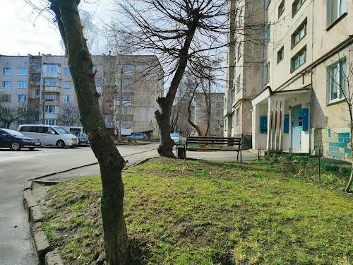 квартира за адресою Довженка вул., 3