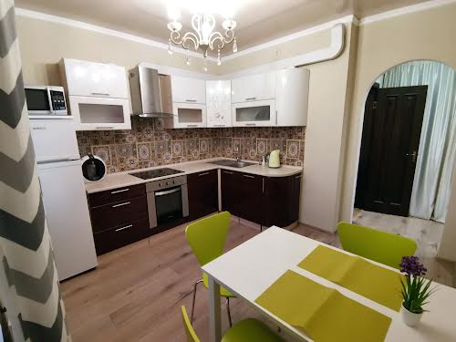 квартира за адресою В'ячеслава Чорновола вул., 27