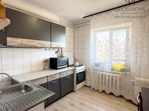 квартира за адресою Ватутіна, 21