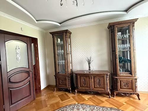 квартира за адресою Жасминова вул., 5б