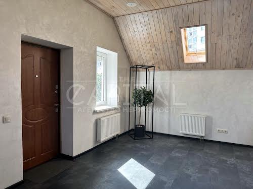 комерційна за адресою Прирічна вул., 27
