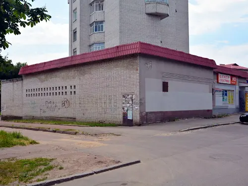 комерційна за адресою В'ячеслава Чорновола вул. (Войкова), 40а