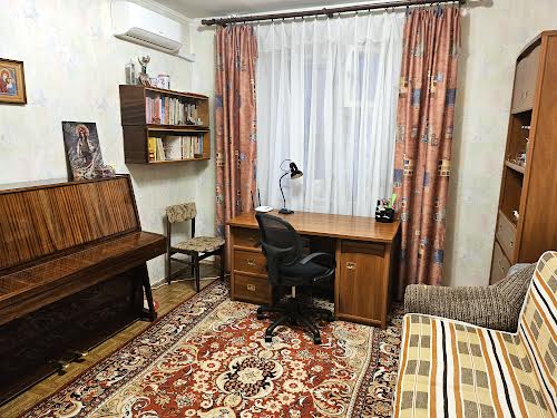 квартира за адресою Вишняківська вул., 5а