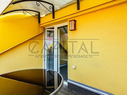 квартира за адресою Регенераторна вул., 4