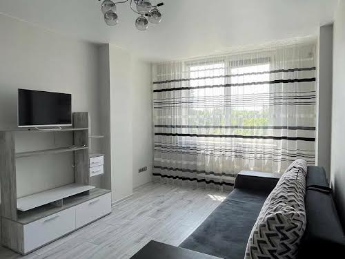квартира за адресою Степана Бандери вул., 1е