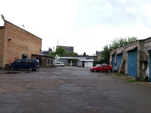 коммерческая по адресу Азейбаржанська, 25