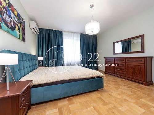 квартира за адресою Степана Руданського вул., 4-6