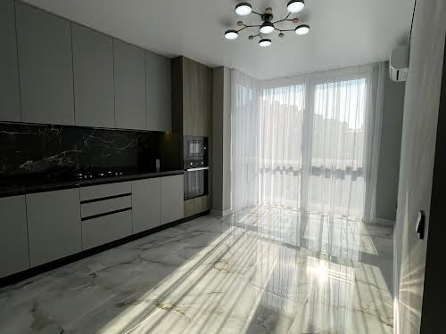 квартира за адресою Степана Бандери вул., 79