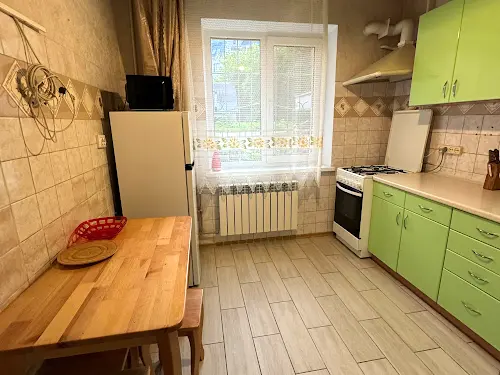 квартира за адресою Феофіла Яновського вул., 2