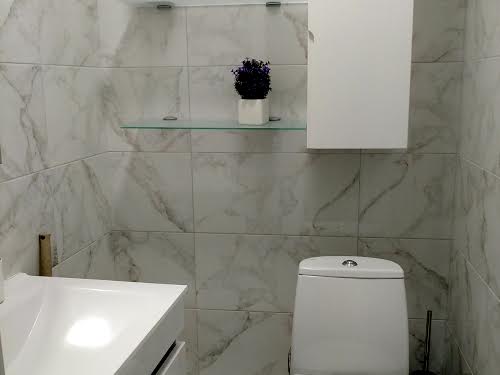 комерційна за адресою Генуезька вул., 3В