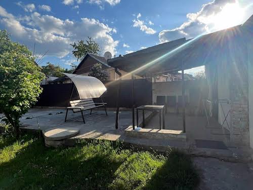 будинок за адресою Євгена Коновальця вул. (Гліба Успенського), 45