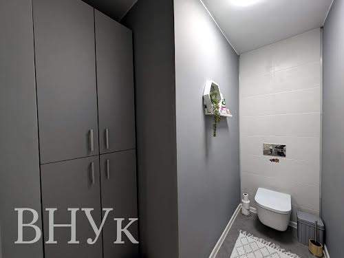 квартира за адресою Золотогірська вул., 3А