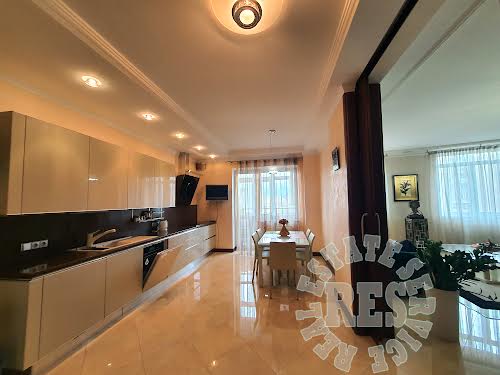 квартира за адресою Олександра Кониського вул., 28а-30а