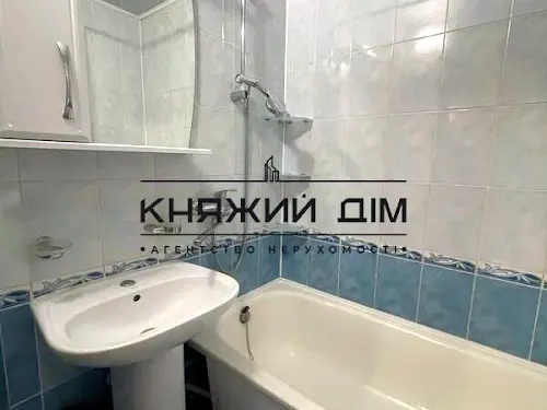 квартира по адресу Александра Мишуги ул., 11