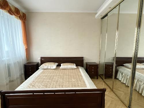 квартира за адресою Михайлівська вул., 24-В