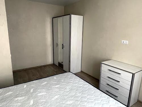 квартира за адресою Лісова вул., 42