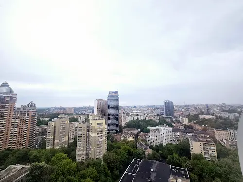 квартира за адресою Панаса Мирного вул., 28-А