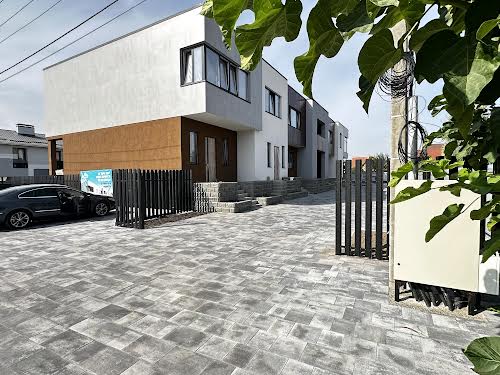 будинок за адресою Кленова вул., 63