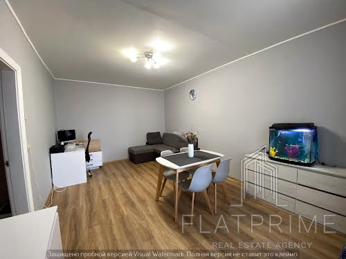 квартира по адресу Ревуцкого ул., 7а