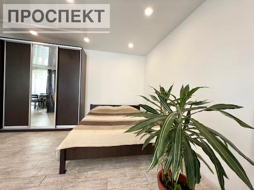 квартира за адресою Свободи просп. (Прокоф'єва), 49