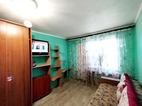 квартира за адресою Бажана, 16
